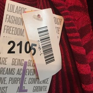 NWT hot pink textured Large Sarah.